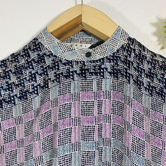 Cabi Geometric Quarter Button Up Blouse Size XS Women’s - Picture 4 of 9